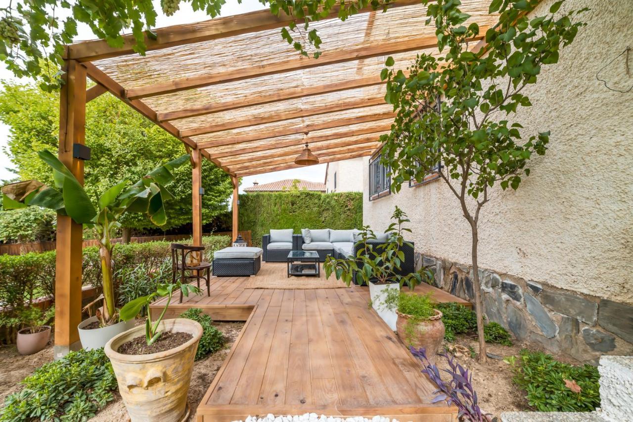 Chalet Con Piscina En Entorno Idilico 拉苏维亚 外观 照片