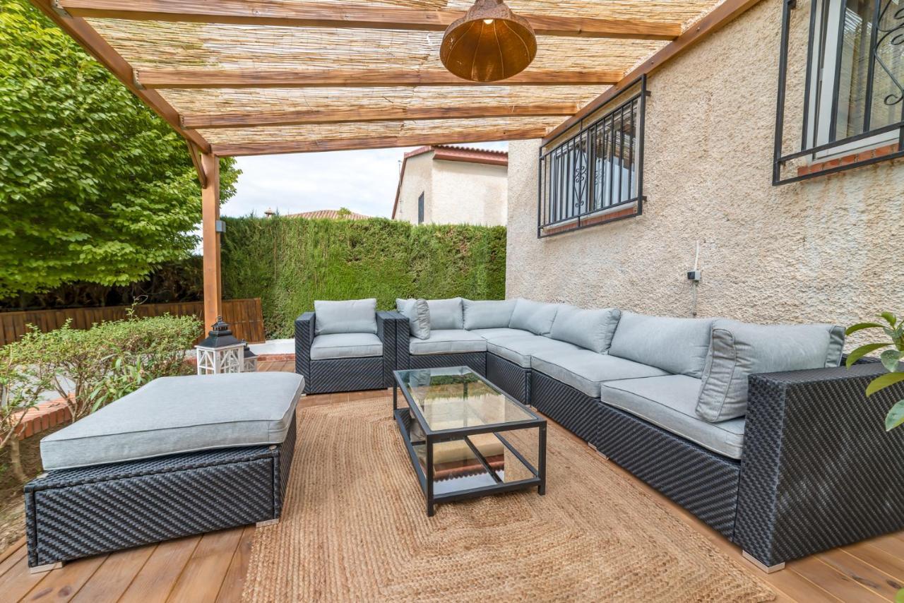 Chalet Con Piscina En Entorno Idilico 拉苏维亚 外观 照片
